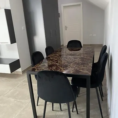 Apartment Eagle's Nest Shkoder