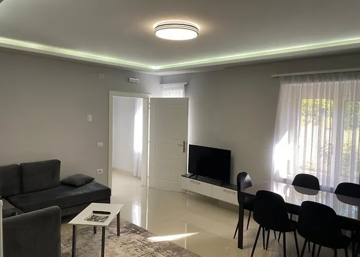 Eagle's Nest * Shkodër